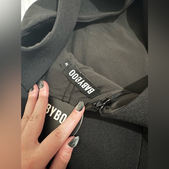 Babyboo Alana mini dress. Black, size medium. - Picture 3 of 3